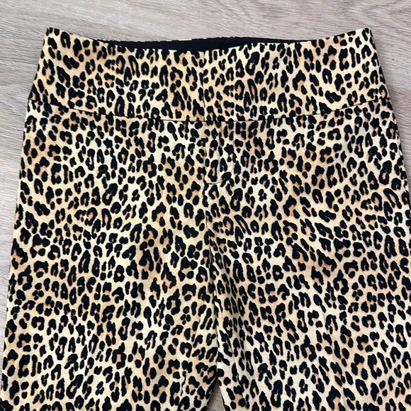 NEW Alice + Olivia Leopard Print High Waist Pants - Picture 6 of 10